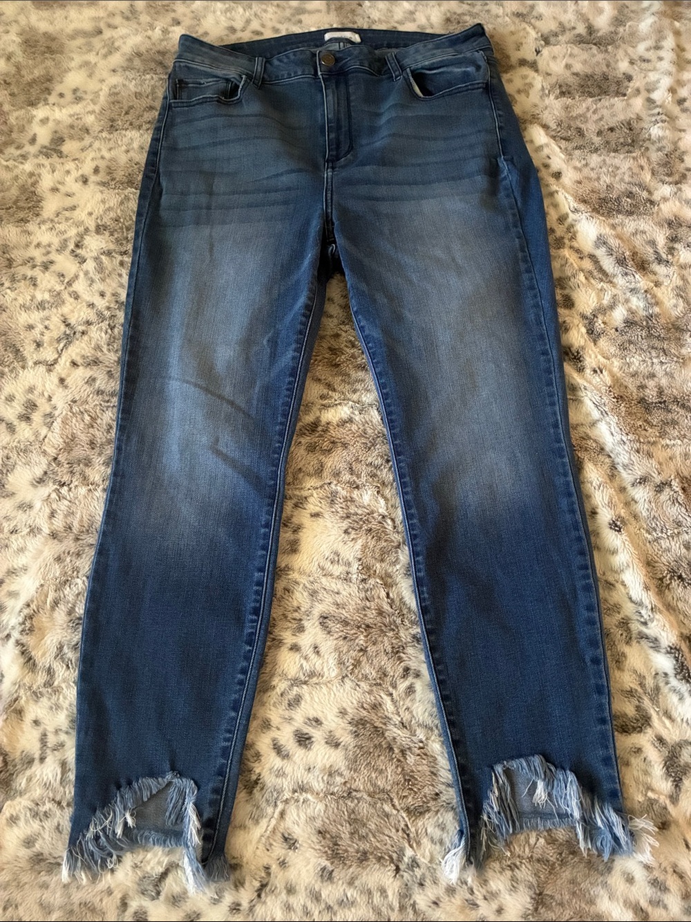 Ms. Cello Dark Blue Distressed Hem Women’s Jeans 18
